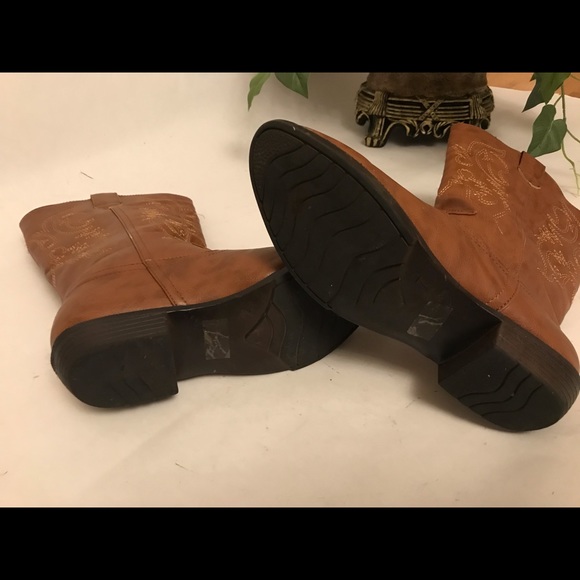 Cowboy boots - Picture 5 of 10